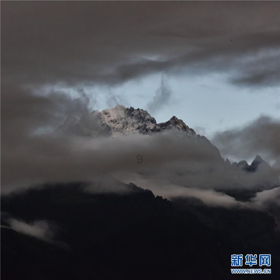 巧变同色